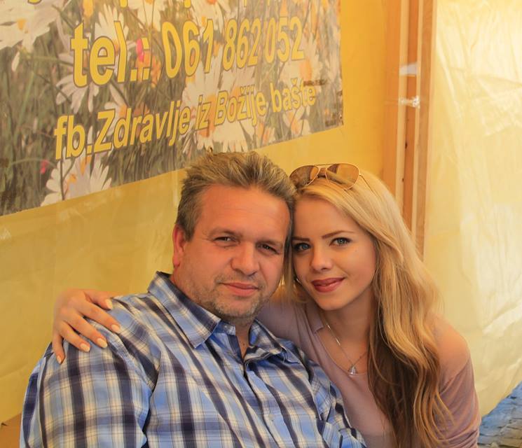 Hazim Okanović and his daughter Erna (Visoko) practice phytotherapy and explore nature together (photo: Edina Šahmanović)