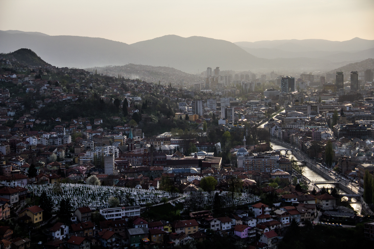 Hugged By The Hills: Hope And Despair In Sarajevo | Balkan Diskurs